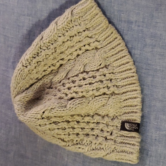 The North Face Cable Knit Beanie - Picture 1 of 3